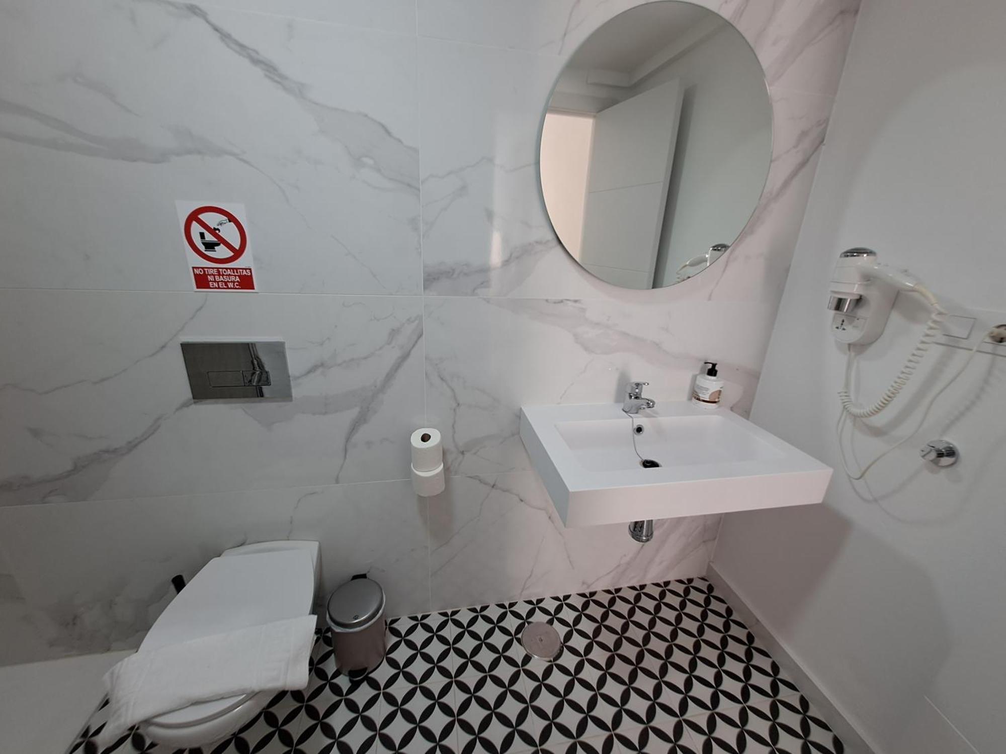 Homeforguest Apartamento 13 Con Terraza Y Piscina En Коралео Екстериор снимка